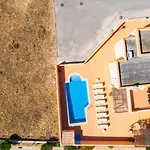 Habitate - Pool Fence & Heating Bars Villa *