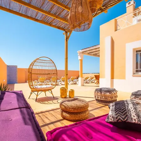 Villa Habitate - Pool Fence & Heating Bars *