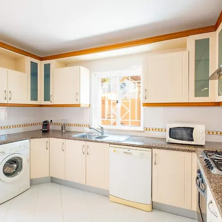 Habitate - Pool Fence & Heating Bars Casa vacanze *